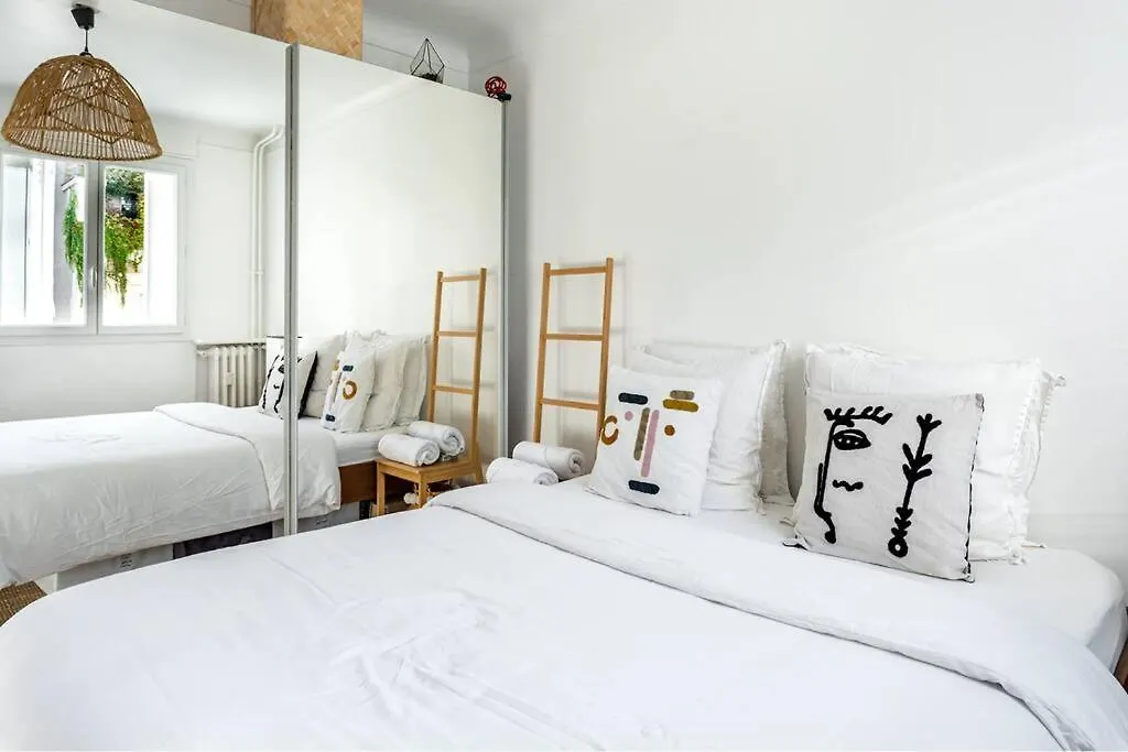 Premium Flat In Well Furnished 16th District Apartmán Paříž