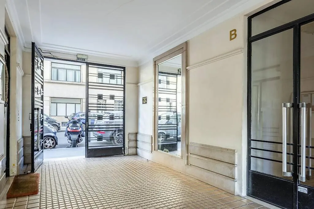 Premium Flat In Well Furnished 16th District Daire *
